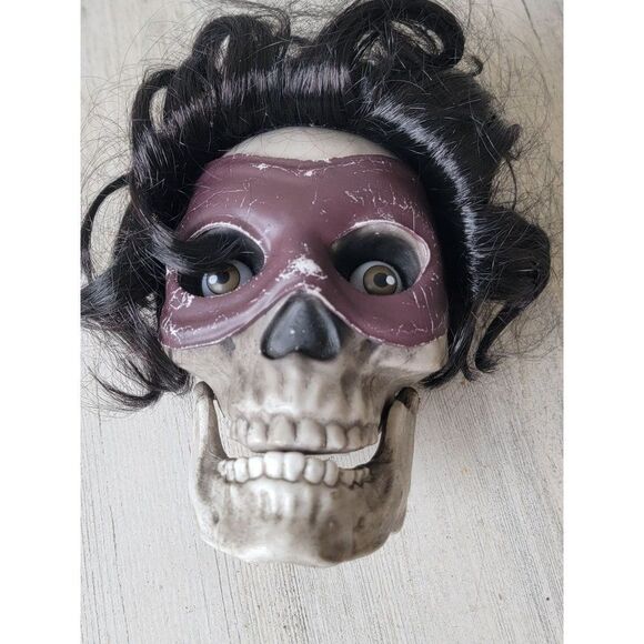 Hyde eek chattering skull animated superhero Halloween prop scary - Picture 4 of 13